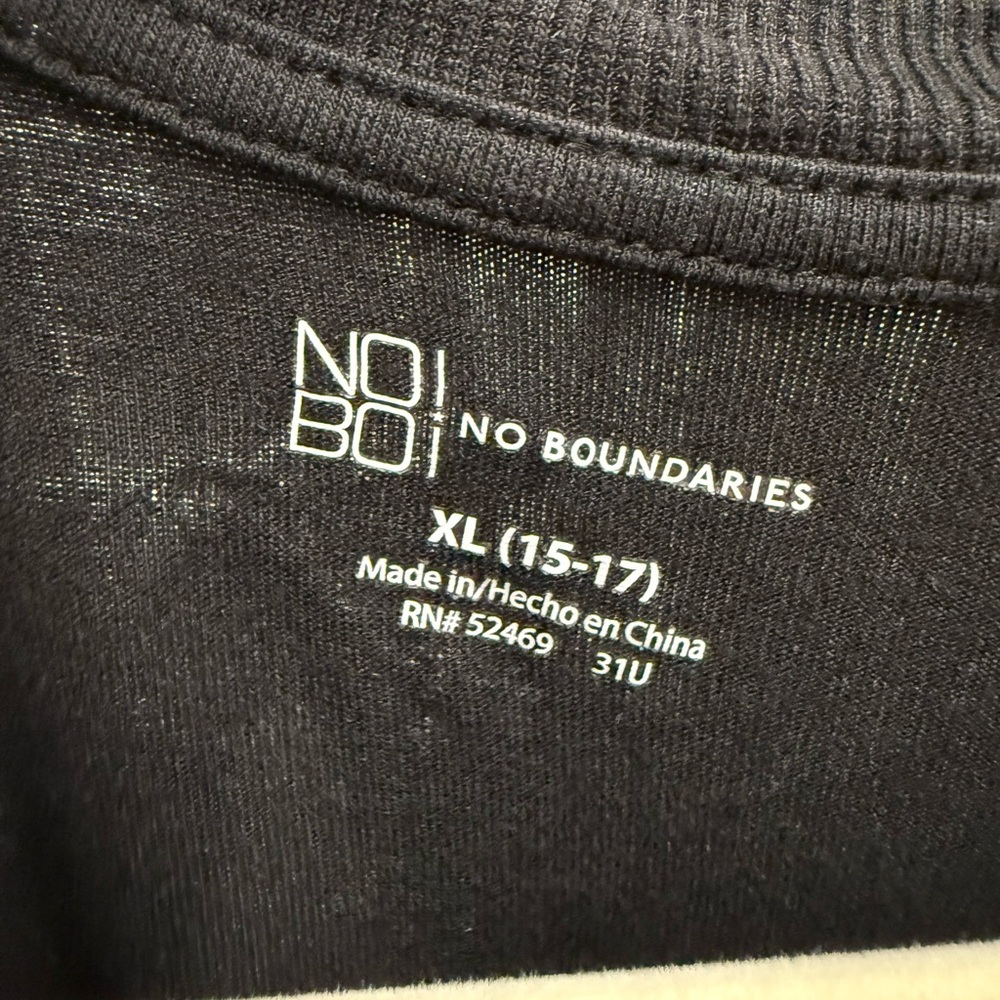 No Boundaries NOBO Black Patterned Western Night Sky Tie Front Women's Top - Picture 6 of 9